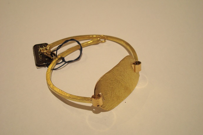 DSC04404.jpgbracciale piastra